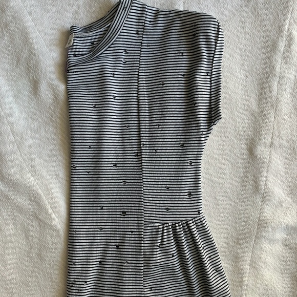 Francescas Collection Ribbed Peplum Top! - Picture 3 of 3